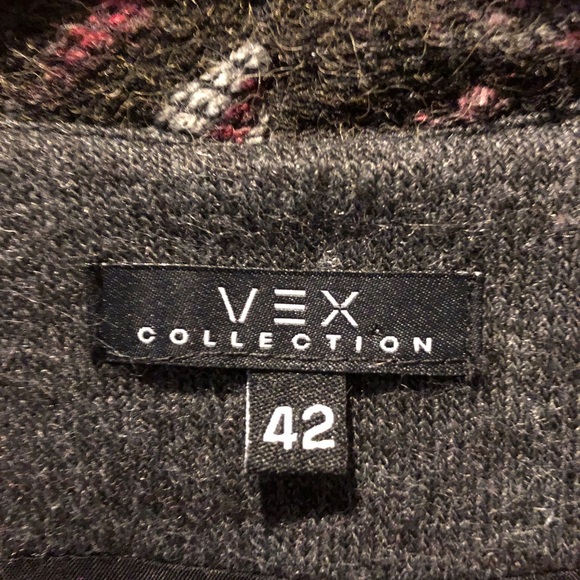 EUC Women’s VEX collection button blazer with fabric  rose embellishment - Picture 11 of 12